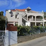 With Wifi Komiza, Vis - 8911 Apartment Komiza