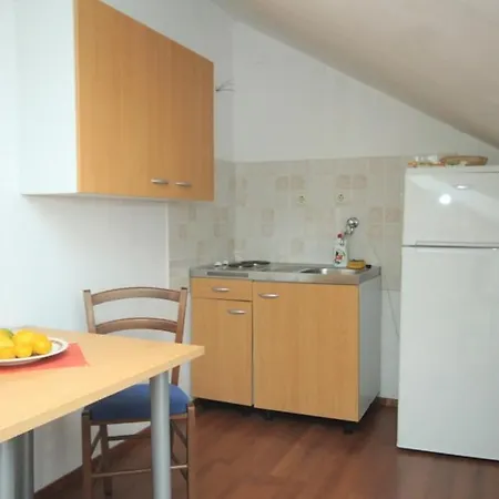 With Wifi Komiza, Vis - 8911 Appartement