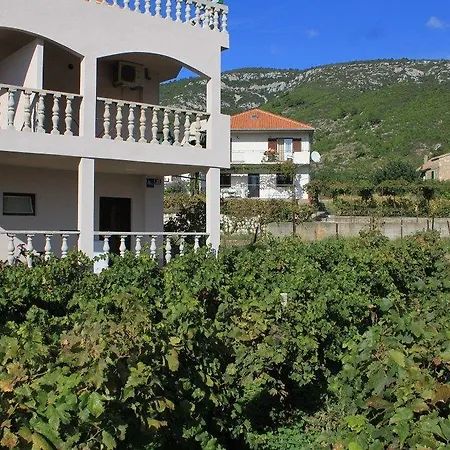 With Wifi Komiza, Vis - 8911 Apartman