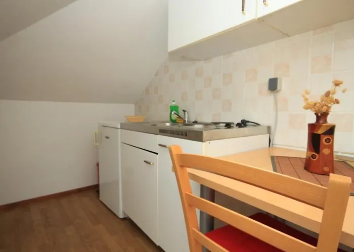 With Wifi Komiza, Vis - 8911 Apartamento Komiža