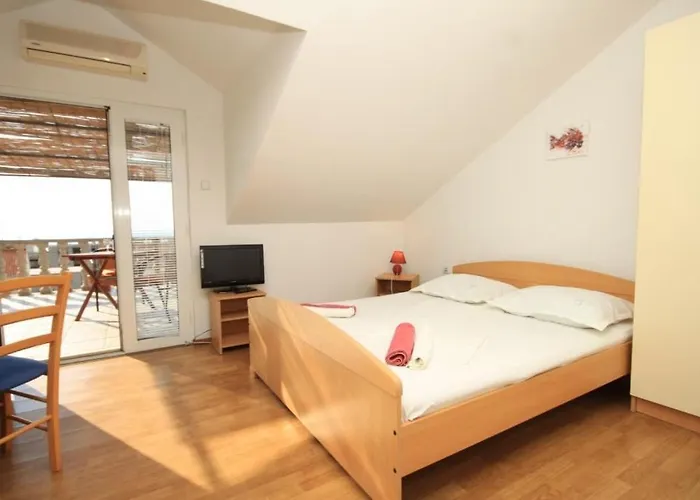 Apartamento With Wifi Komiza, Vis - 8911