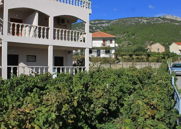 With Wifi Komiza, Vis - 8911 Apartamento