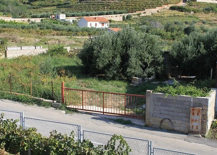 Apartamento With Wifi Komiza, Vis - 8911 Komiža
