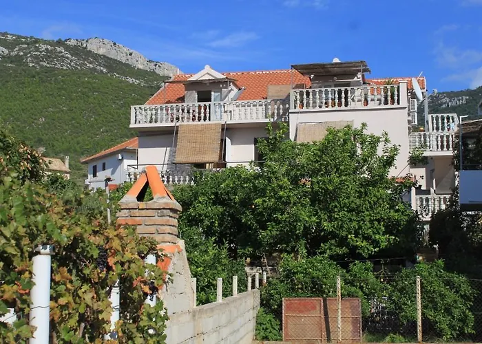Apartamento With Wifi Komiza, Vis - 8911 Komiža